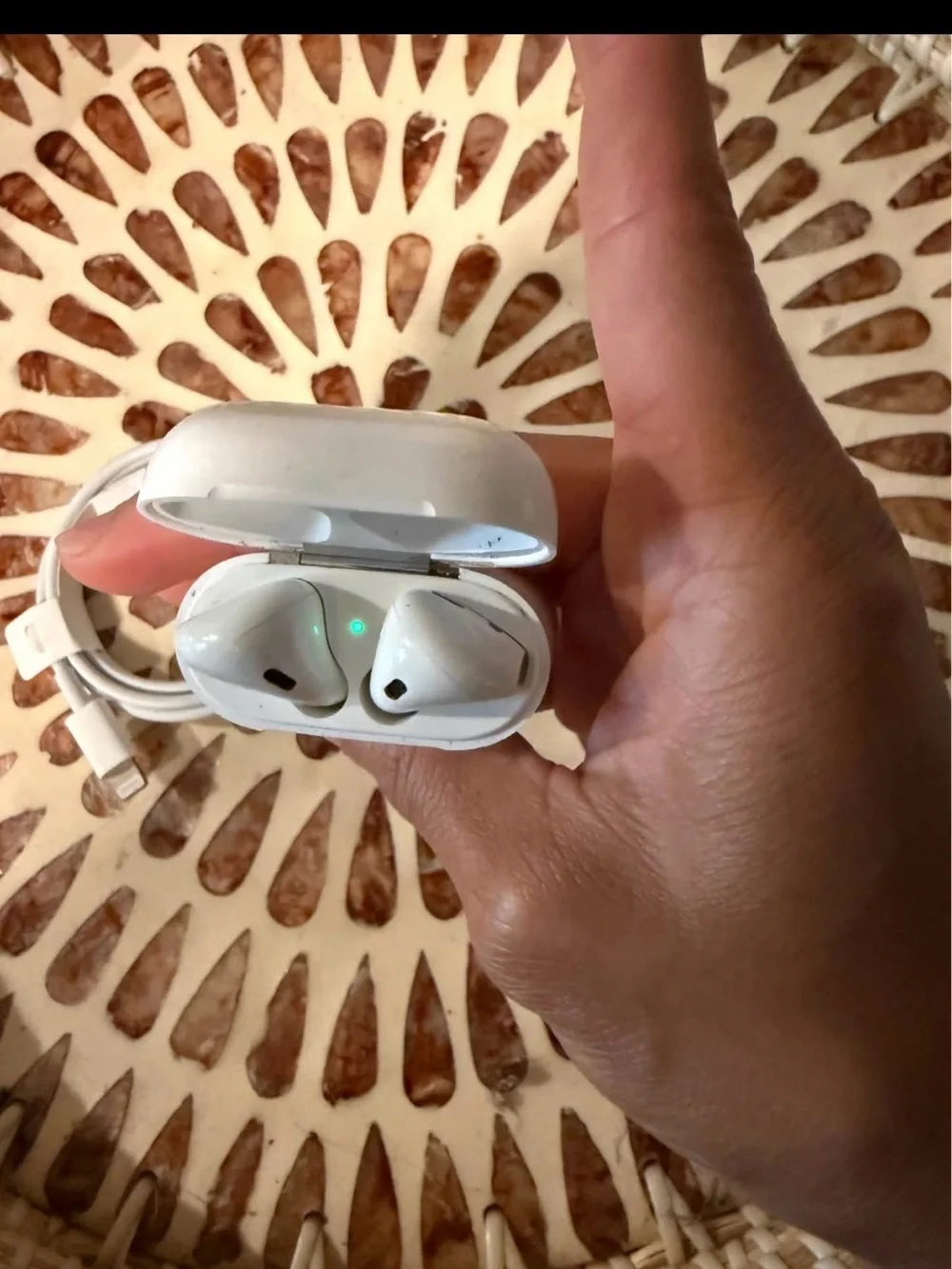 Apple compact white